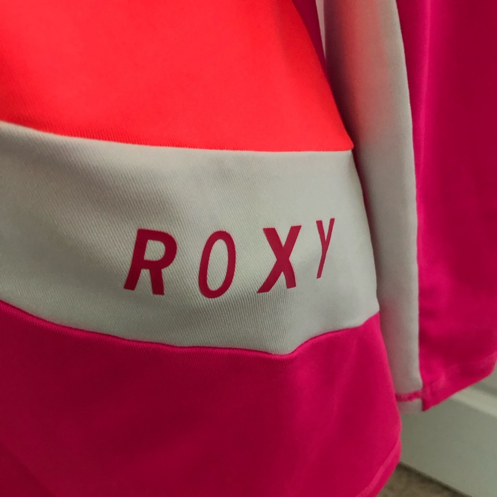 Roxy Pink Rash Guard Top - Picture 5 of 7